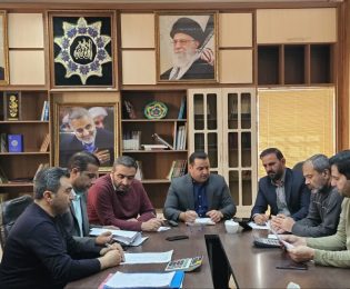 جلسه بررسی و تصویب دفترچه تعرفه عوارض و بهاء خدمات و سایر منابع درآمدی سال ۱۴۰۴ شهرداری نیل‌شهر با حضور اعضای محترم شورای اسلامی شهر و کارشناسان شهرداری در دفتر مهندس حسینی شهردار نیل‌شهر برگزار شد.