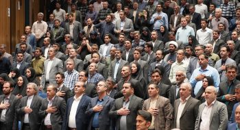 مراسم نکوداشت روز شهرداریها و دهیاریها با حضور استاندار محترم و معاونین امور عمرانی و امور سباسی ومعاونین سازمان شهرداریها و دهیاریهای کشور و جمعی از شهرداران و دهیاران در مشهد برگزار شد.